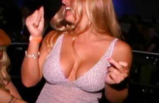 XXX La ragazza nera con film erotici interi gratis un grosso cazzo.