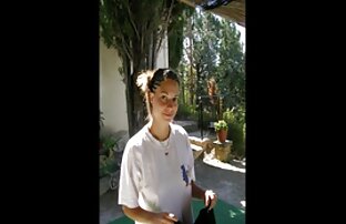 XXX Una giovane donna scopare a vicenda con la sistemazione film porno italiani completi di pulizia.