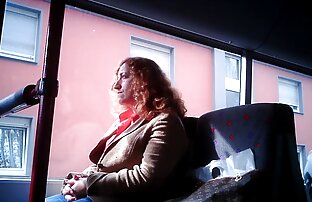 XXX Ragazza film pornocompleti fa sesso con uno stallone.