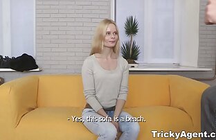 XXX Una lesbica leccare figa del film porno amatoriali completi suo amico per essere massaggio.
